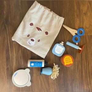 Wooden shaving/ grooming kit